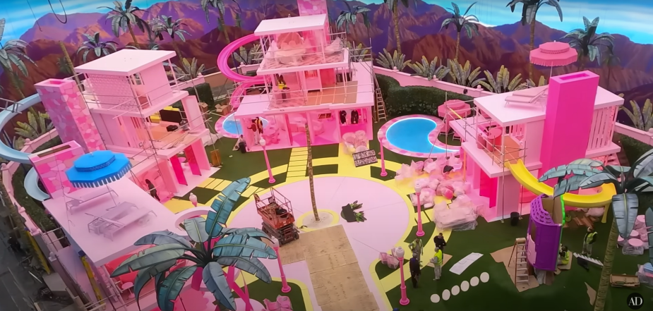 Barbie Dreamhouse Set Build